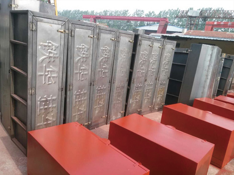 鐵質工具箱
